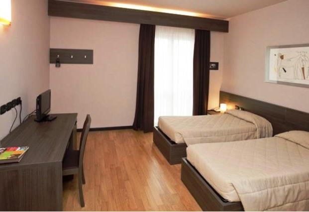 Eq Hotel Travagliato Dış mekan fotoğraf